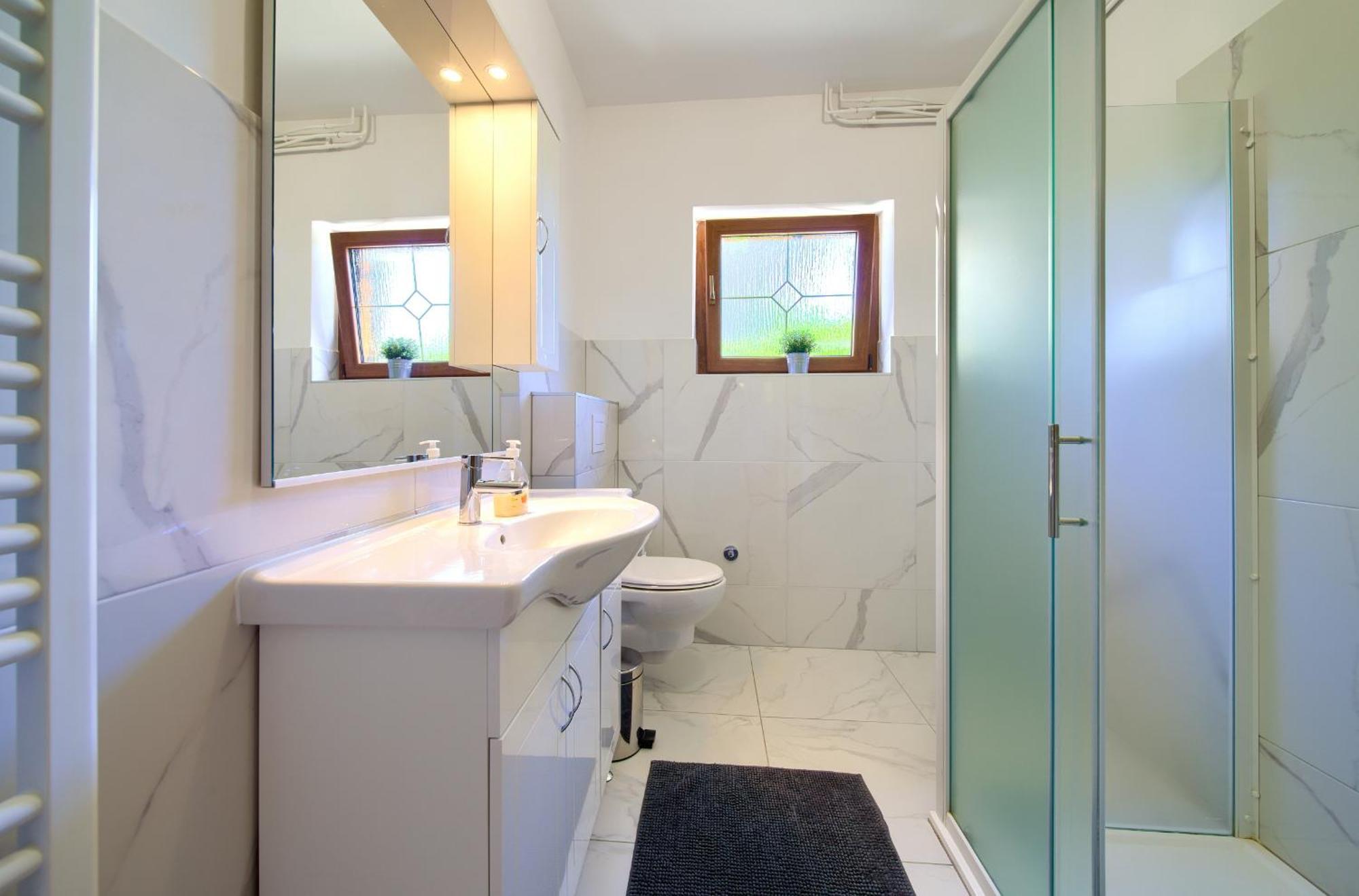Apartment Bazina - Airconditioning, Parking, 500M From The Beach คิร์ก ภายนอก รูปภาพ