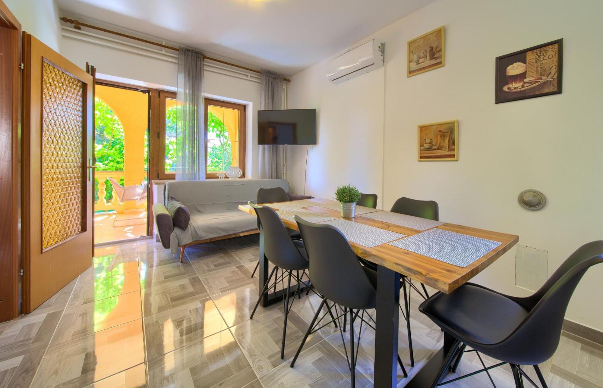 Apartment Bazina - Airconditioning, Parking, 500M From The Beach คิร์ก ภายนอก รูปภาพ